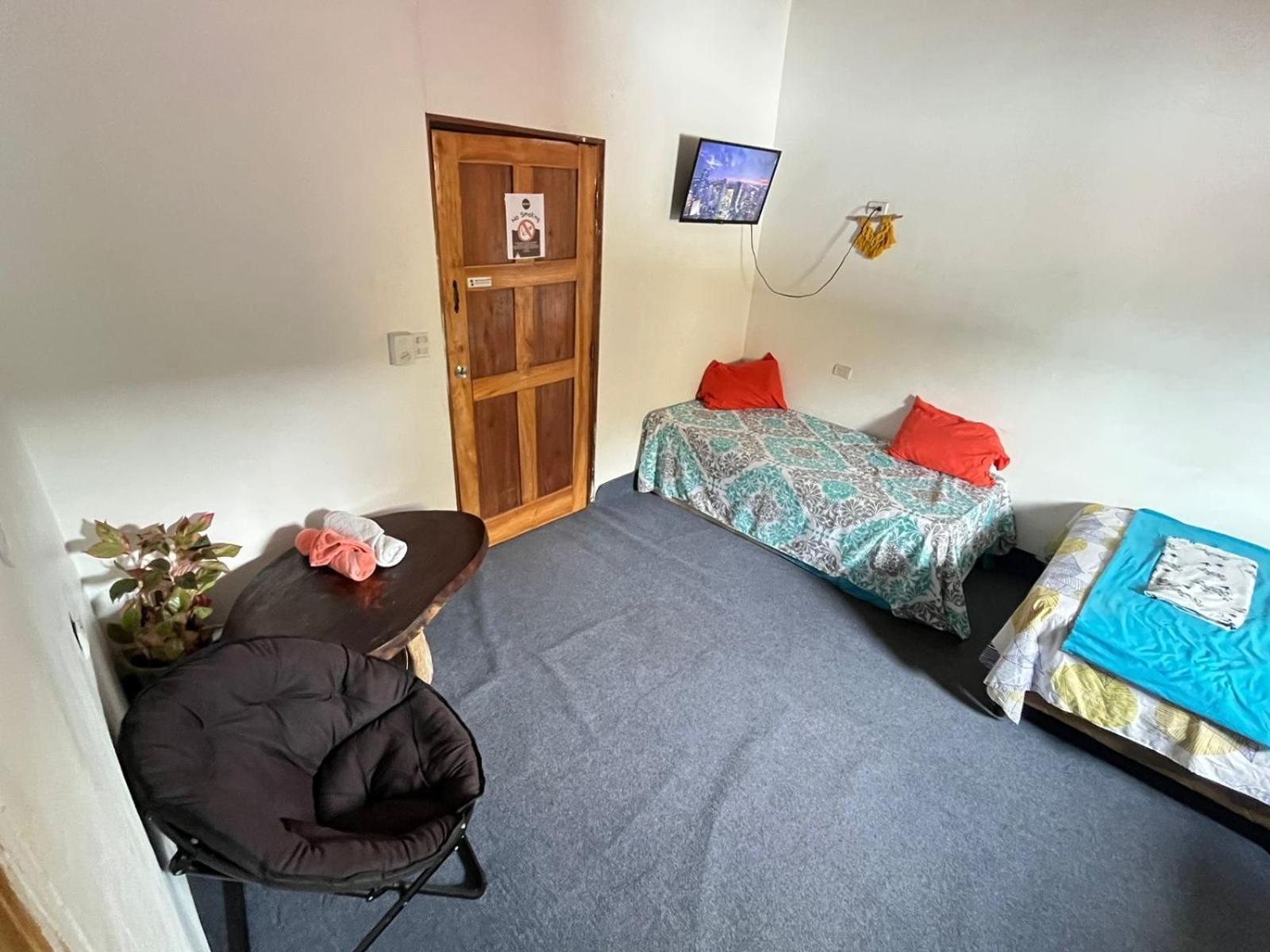 Cheap Hostel Кепос Екстериор снимка