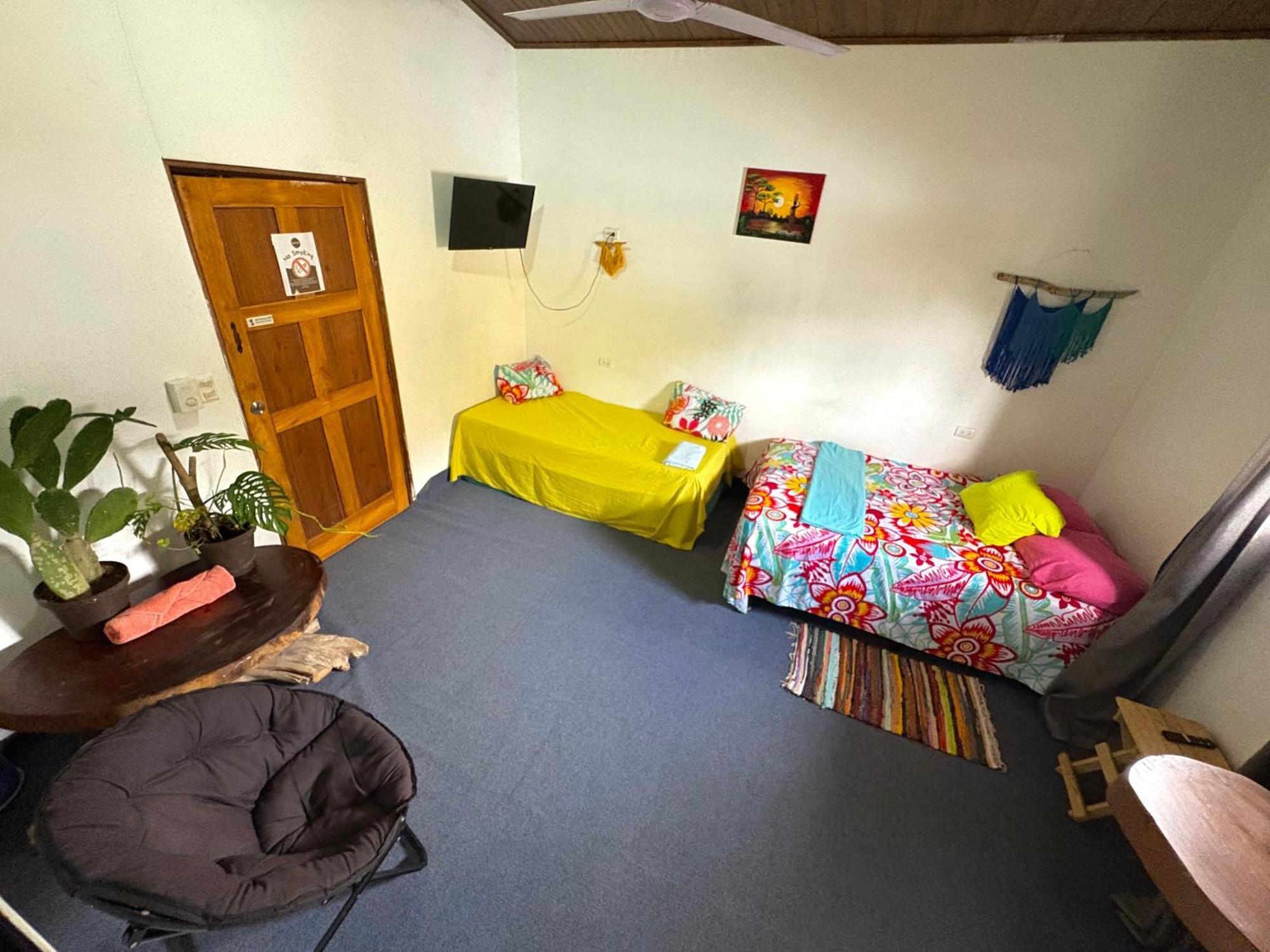 Cheap Hostel Кепос Екстериор снимка